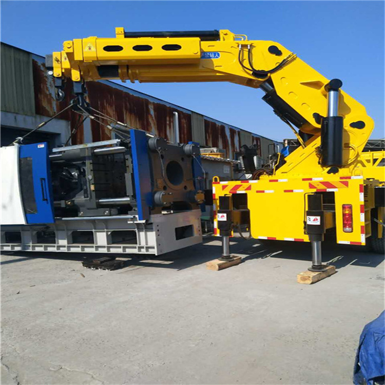 荔湾 大吨位折臂吊出租费用解析：一小时租赁多少钱