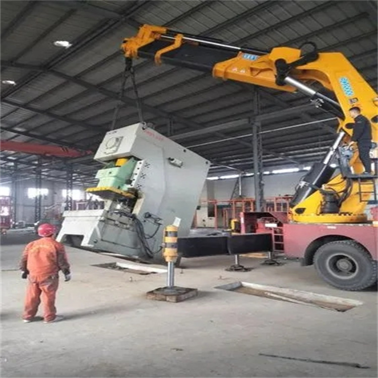 荔湾80吨折臂吊车出租附近电话