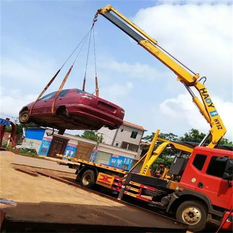 荔湾吊车吊汽车的正确方法