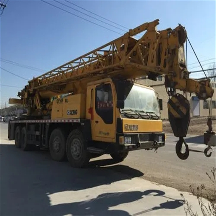 荔湾哪里有专业吊车出租